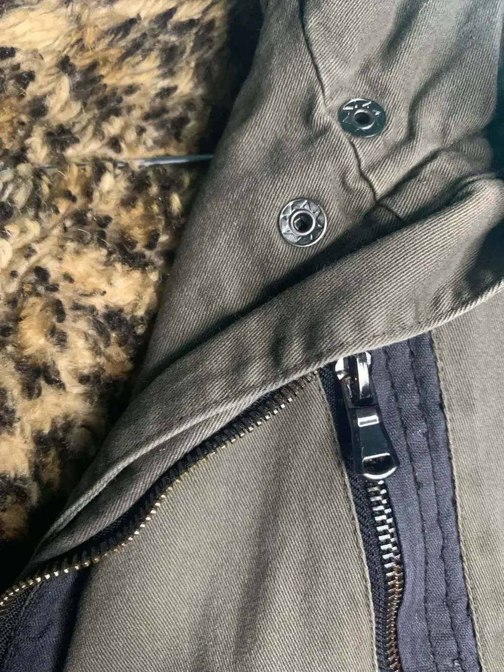 XXI Olive Green Anorak Utility Jacket with Leopard Faux Fur Lining Size S